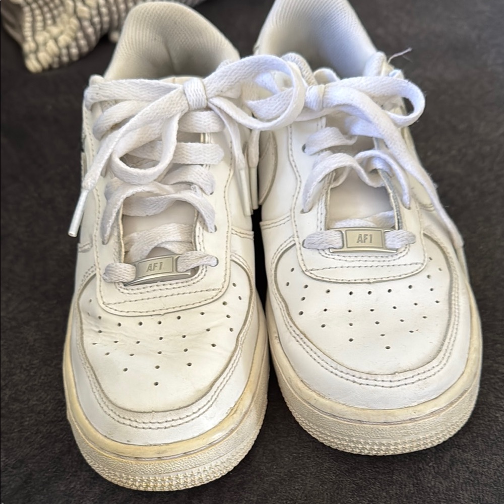 White Nike Air Sneakers